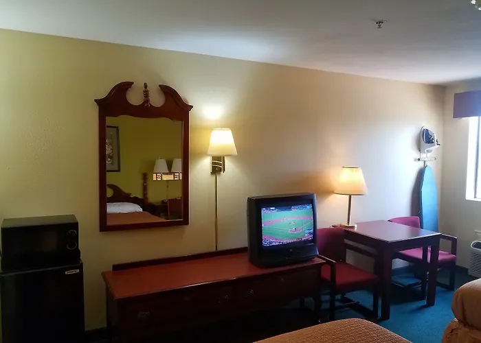 Surestay Hotel By Best Western Groves